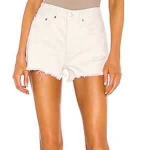 501 Levi original short in natural instinct size 26